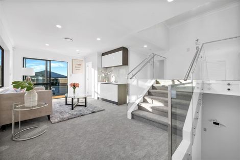 Photo of property in 8 Aklander Rise, Flat Bush, Auckland, 2019