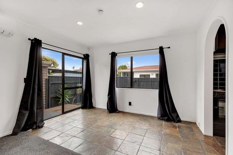 Photo of property in 76a Rugby Street, Awapuni, Palmerston North, 4412