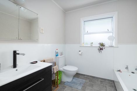 Photo of property in 55 Barrett Road, Whalers Gate, New Plymouth, 4310