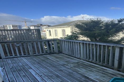 Photo of property in 17 George Street, Thorndon, Wellington, 6011