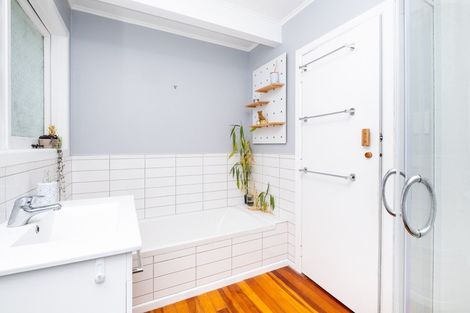 Photo of property in 27 Magdalen Crescent, Pirimai, Napier, 4112