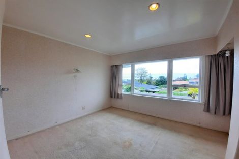 Photo of property in 25 The Crest, Sunnyhills, Auckland, 2010