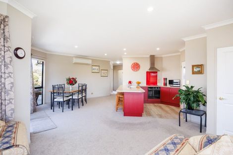 Photo of property in 4 Meridian Grove, Kelvin Grove, Palmerston North, 4414