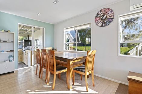 Photo of property in 3 Awatere Place, Snells Beach, 0920