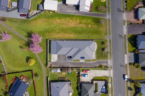 Photo of property in 7 Lawson Burrows Crescent, Te Anau, 9600