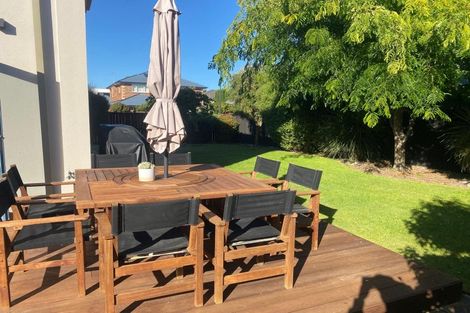 Photo of property in 2 Breton Close, Northwood, Christchurch, 8051