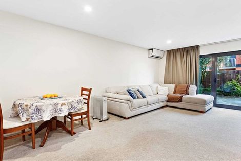 Photo of property in 3/25 Grove Road, Addington, Christchurch, 8024