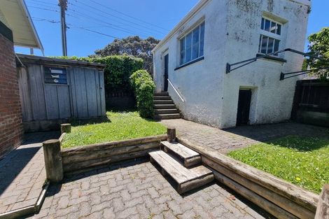 Photo of property in 1 The Parade, Island Bay, Wellington, 6023