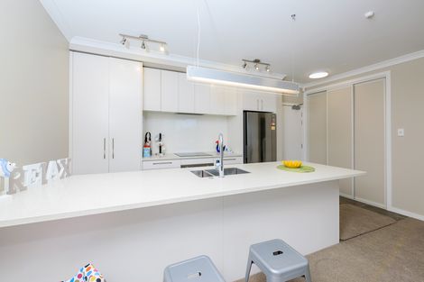 Photo of property in 30 Rewa Rewa Lane, Orewa, 0931