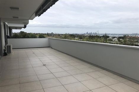 Photo of property in Maison Apartments, 309/16 Huron Street, Takapuna, Auckland, 0622