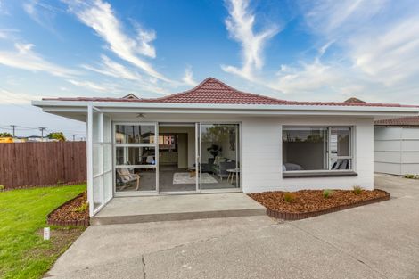 Photo of property in 1/18 Hardy Street, New Brighton, Christchurch, 8061
