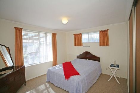 Photo of property in 6 Karnak Crescent, Russley, Christchurch, 8042