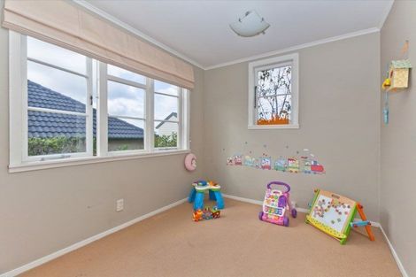Photo of property in 203 Campbell Road, Greenlane, Auckland, 1061