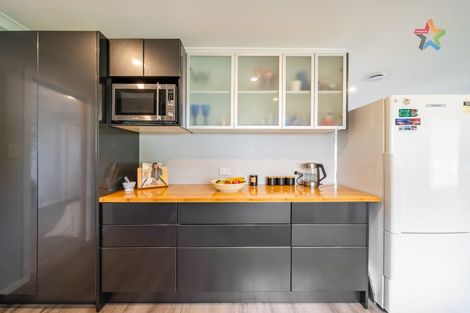 Photo of property in 12 Waipuna Grove, Stokes Valley, Lower Hutt, 5019