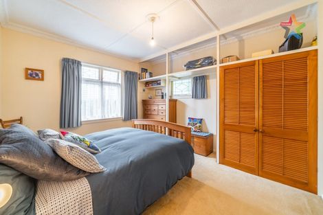 Photo of property in 11 Raymond Terrace, Fairfield, Lower Hutt, 5011