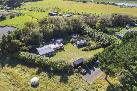Photo of property in 645a Te Awaiti Road, Te Awaiti, Martinborough, 5782