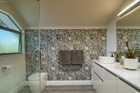 Photo of property in 4 Kingsgate Close, Havelock North, 4130