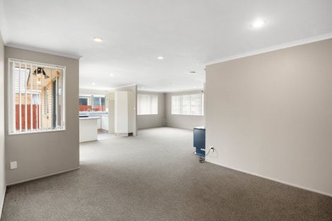 Photo of property in 8a Lloyd Drive, Nawton, Hamilton, 3200