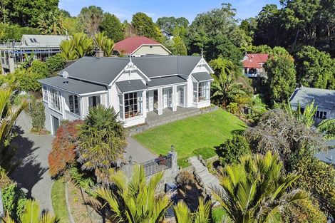 Photo of property in 103 Fulford Street, New Plymouth, 4310