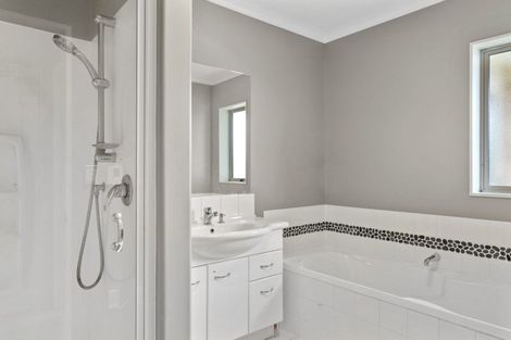 Photo of property in 8 Teviotview Place, Amberley, 7410