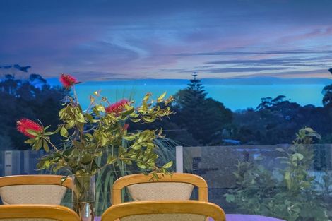 Photo of property in 33 Bleakhouse Road, Howick, Auckland, 2014