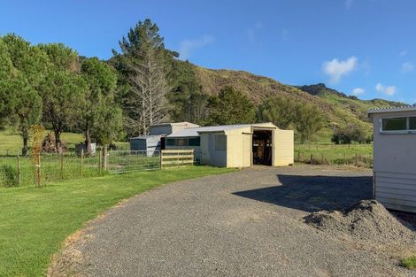 Photo of property in 141 Neavesville Road, Puriri, Thames, 3578