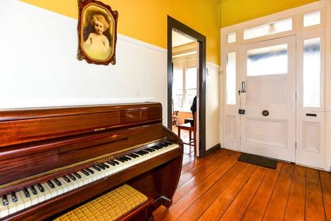 Photo of property in 1/96 Somerfield Street, Somerfield, Christchurch, 8024