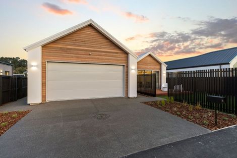 Photo of property in 23 Greystone Close, Halswell, 8025