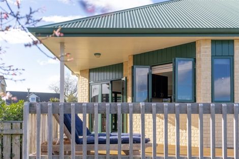 Photo of property in 3a Kauri Grove, Lansdowne, Masterton, 5810