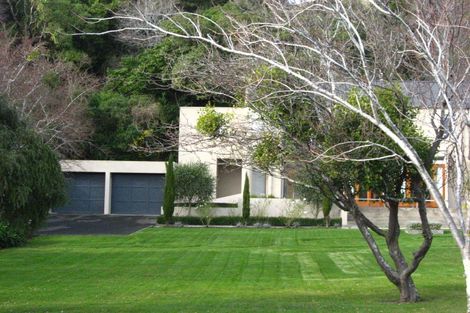 Photo of property in 24 Howard Street, Macandrew Bay, Dunedin, 9014