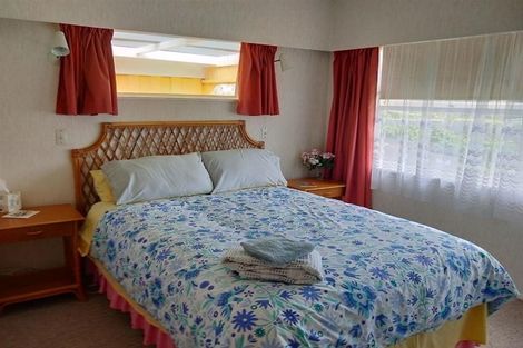 Photo of property in 84 Beach Road, Pahurehure, Papakura, 2113