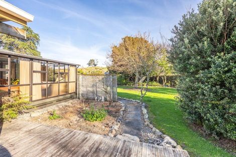 Photo of property in 30 Convent Road, Otaki, 5512