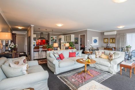 Photo of property in 2 Bluewater Place, Paraparaumu, 5032