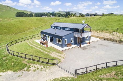 Photo of property in 34 Highland View Drive, Tokomaru, Palmerston North, 4474
