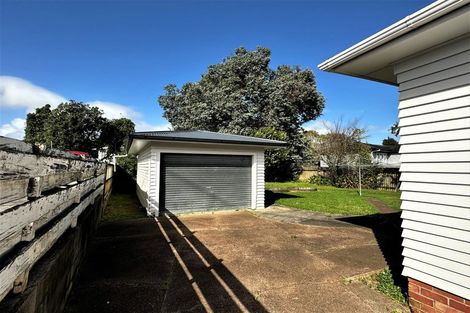 Photo of property in 44 Tiraumea Drive, Pakuranga, Auckland, 2010