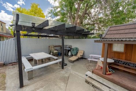 Photo of property in 2 Clutha Street, Alexandra, 9320