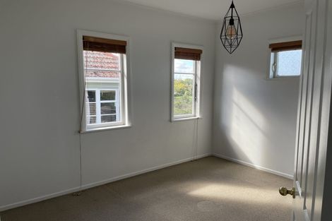 Photo of property in 26 Sunny Brae Crescent, Westmere, Auckland, 1022