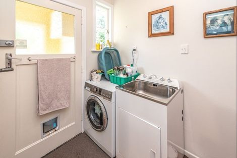 Photo of property in 1 Plunket Street, Durie Hill, Whanganui, 4500