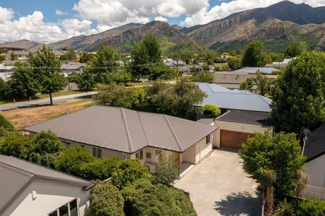 Photo of property in 15 Shanahan Lane, Arrowtown, 9302