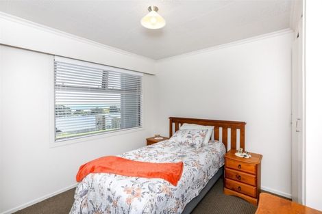 Photo of property in 14 South Road, Moturoa, New Plymouth, 4310