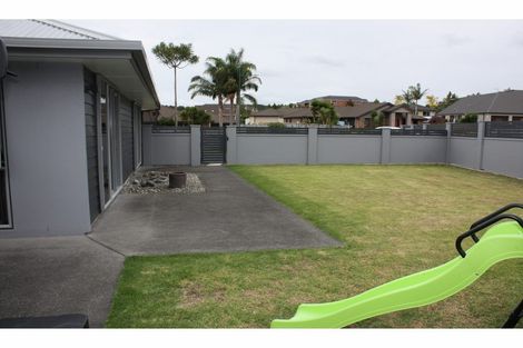 Photo of property in 17 Conifer Grove, Te Kamo, Whangarei, 0112