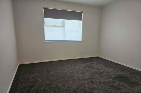Photo of property in 11 Blanes Road, Weymouth, Auckland, 2103