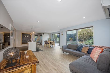 Photo of property in 4a Astrolabe Place, Gulf Harbour, Whangaparaoa, 0930