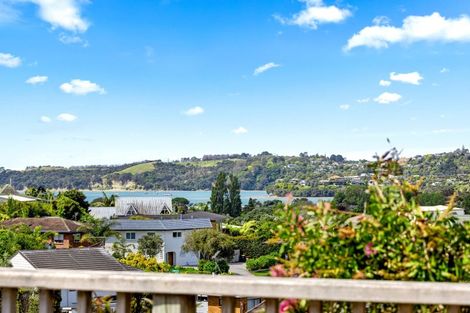 Photo of property in 12a Tower Hill, Stanmore Bay, Whangaparaoa, 0930