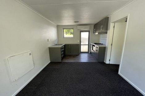 Photo of property in 2/1 Angle Street, Picton, 7220