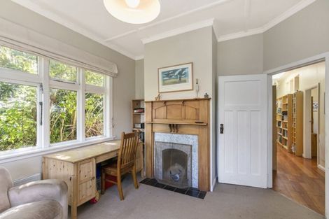 Photo of property in 90 Curtis Street, Northland, Wellington, 6012