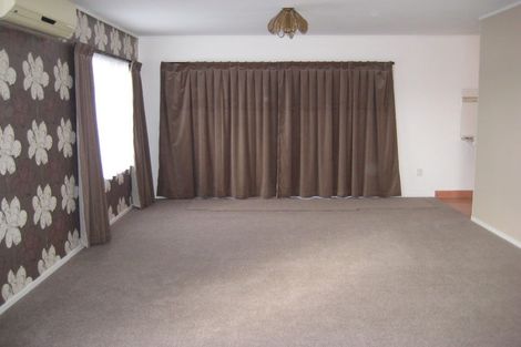 Photo of property in 75 Kennedy Avenue, Forrest Hill, Auckland, 0620