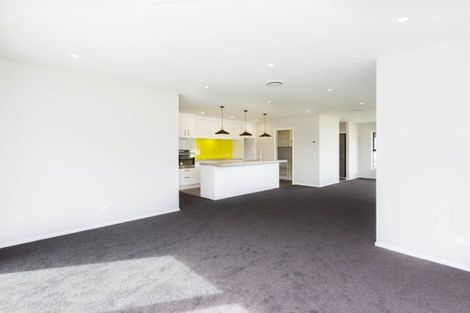 Photo of property in 22 Filmer Crescent, Wallaceville, Upper Hutt, 5018