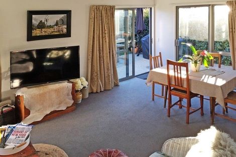 Photo of property in 5a Cone Peak Close, Lake Hayes, Queenstown, 9304