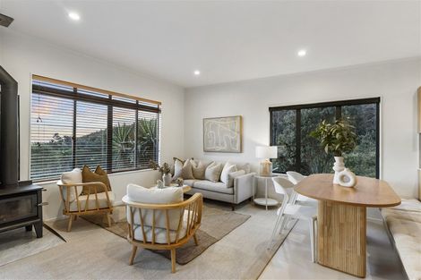 Photo of property in 333 Motutara Road, Muriwai, Waimauku, 0881